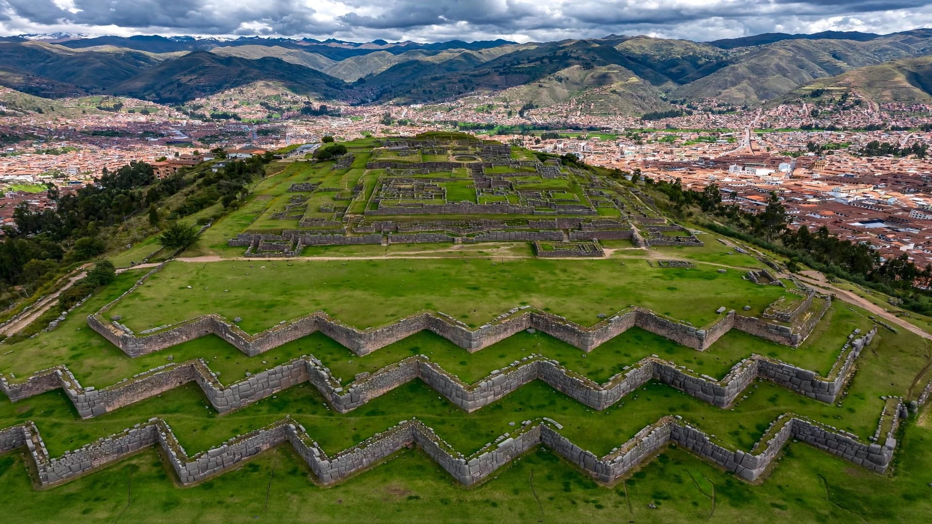 Vista aérea de Sacsayhuamán